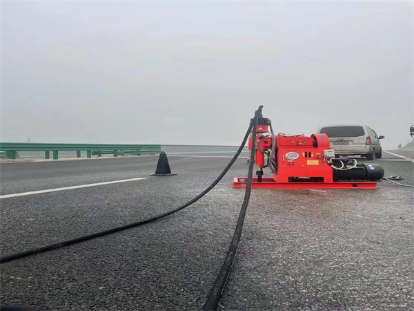 海棠湾镇马路路基路面开裂下沉注浆加固灌浆